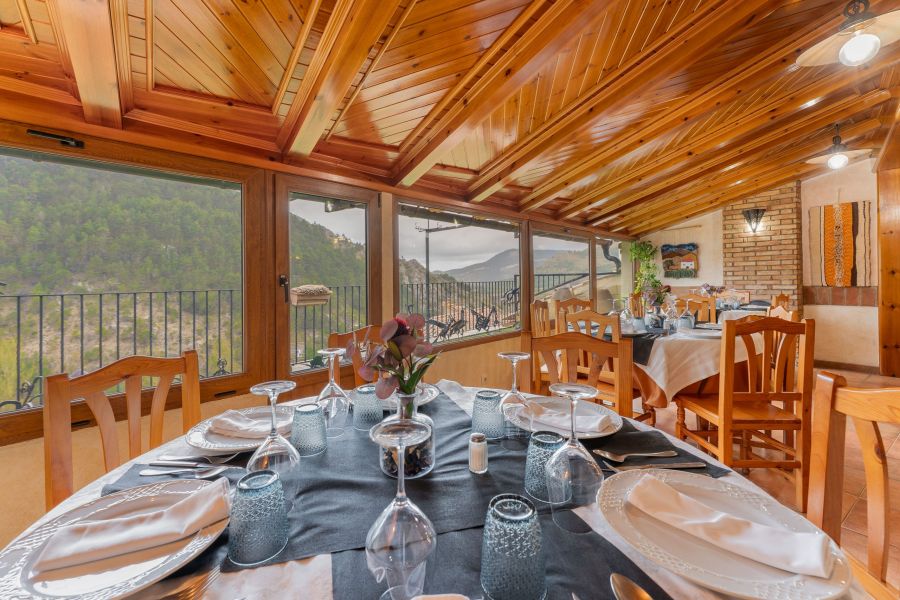 alojamiento en alcalá de la selva